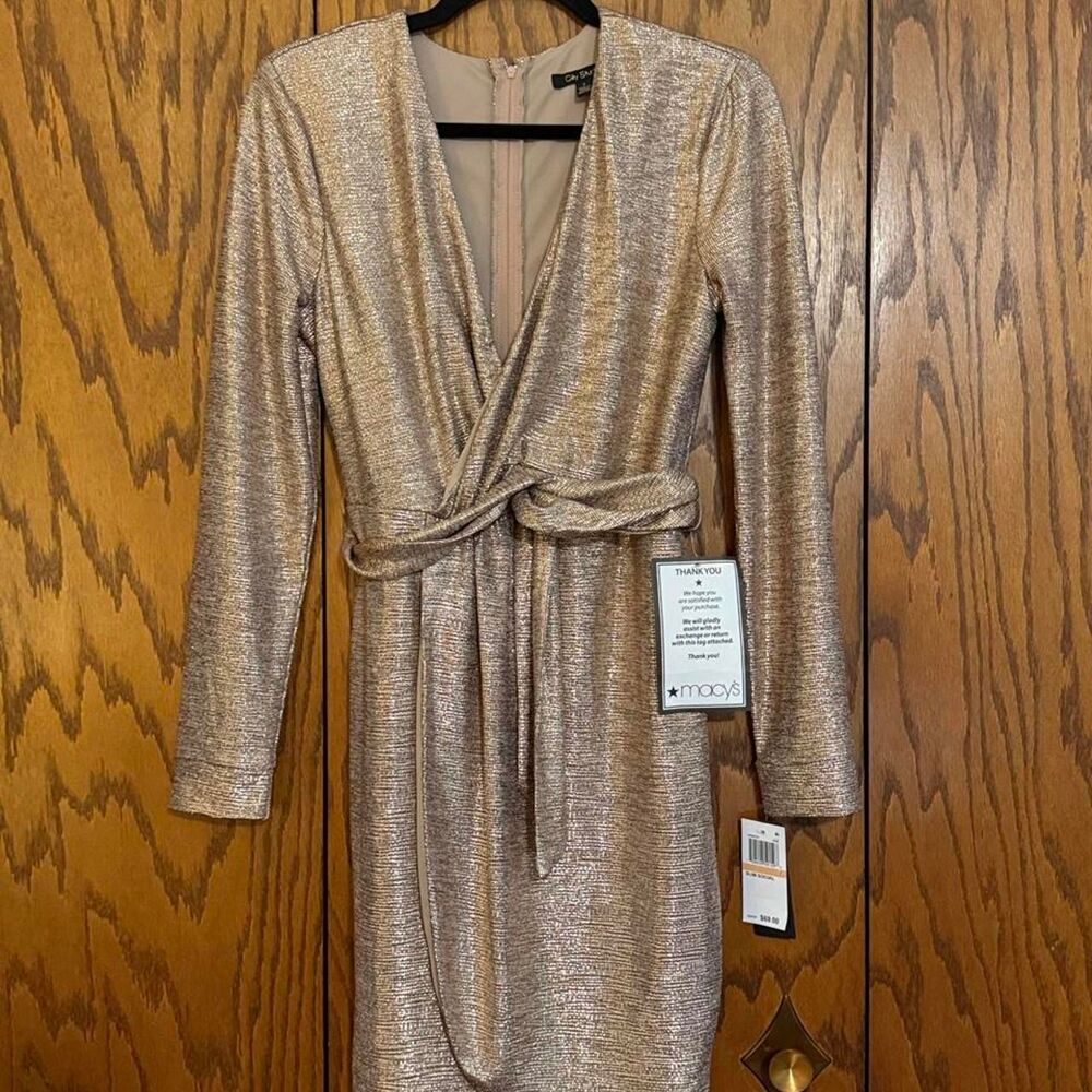 City Studio Rose Gold Metallic Wrap Dress NWT Size 7 Party Cocktail